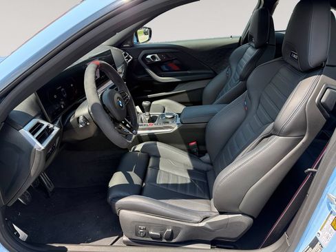 Used 2026 BMW M2 w/ Lighting Package RWD image 2