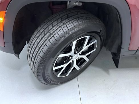 Used 2025 Jeep Grand Cherokee Limited AWD/4WD image 23