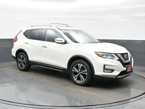 Used 2017 Nissan Rogue SL w/ SL Premium Package image 8