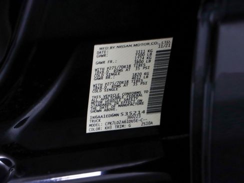 Used 2021 Nissan Titan PRO-4X w/ Pro-4x Utility Package image 34