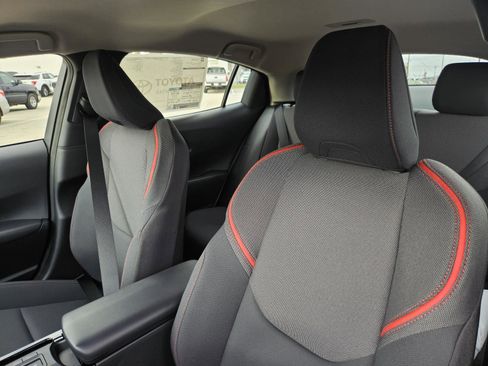 New 2026 Toyota Prius Plug-In Hybrid image 10