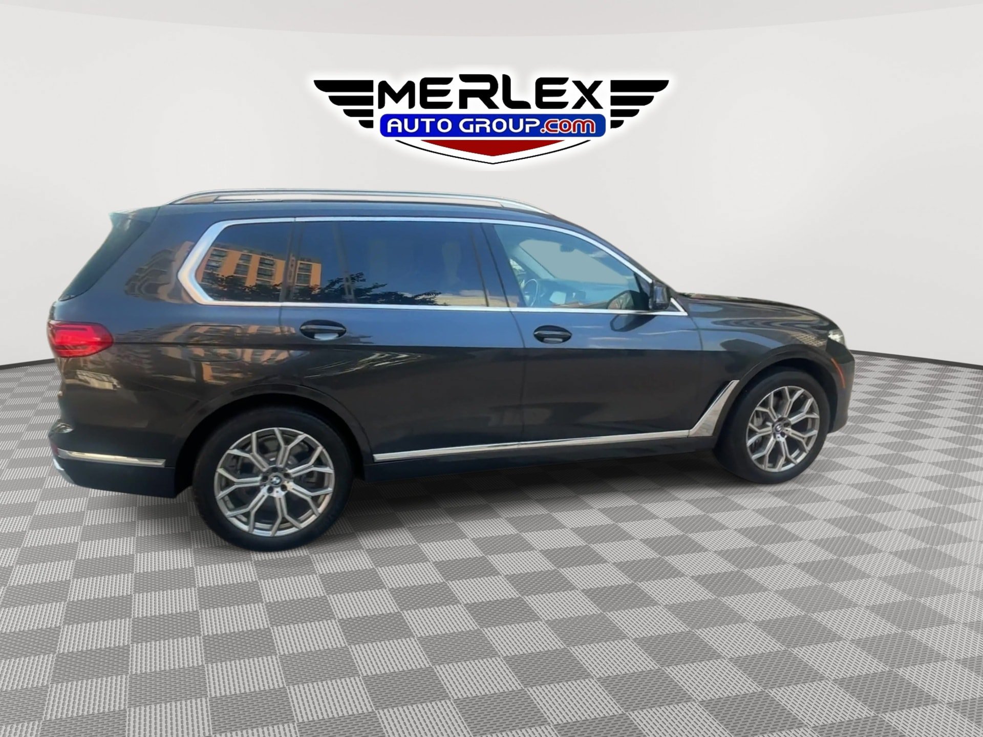 Used 2020 BMW X7 xDrive40i w/ Executive Package AWD/4WD image 4