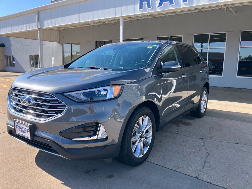 Used 2024 Ford Edge Titanium AWD/4WD image 3