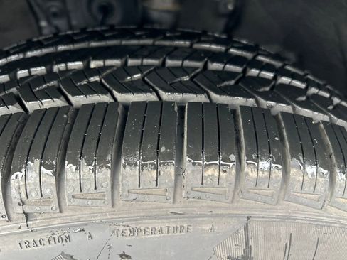 Used 2023 Toyota Highlander Platinum image 28