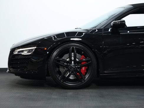 Used 2015 Audi R8 V10 w/ Full Leather Package image 4