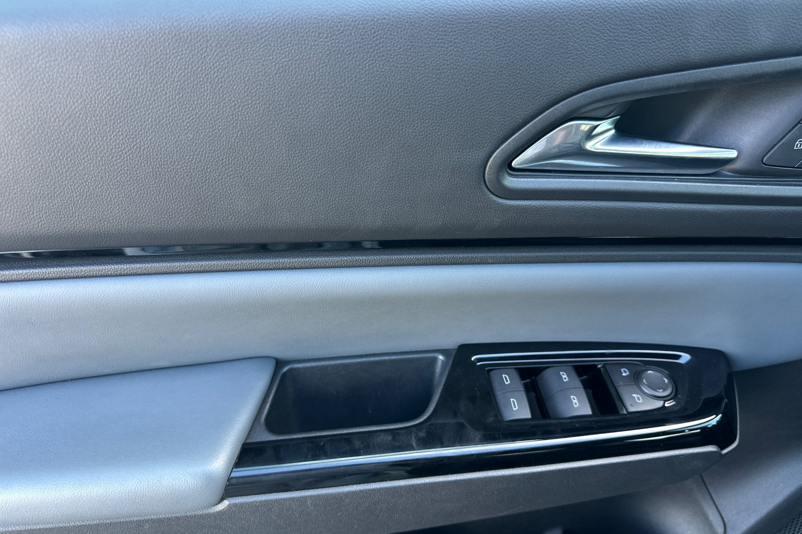 Used 2025 Honda Prologue Touring image 11