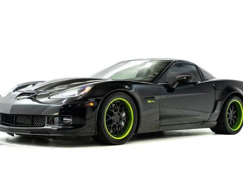 Used 2013 Chevrolet Corvette Z06 w/ 2LZ Preferred Equipment Group RWD image 9