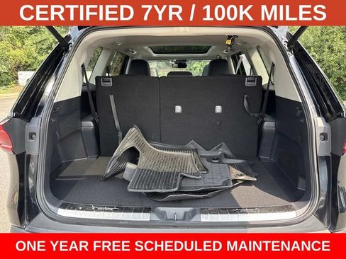Used 2025 Toyota Grand Highlander FWD image 12