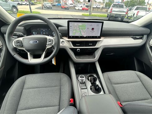 New 2026 Ford Explorer Active AWD/4WD image 12