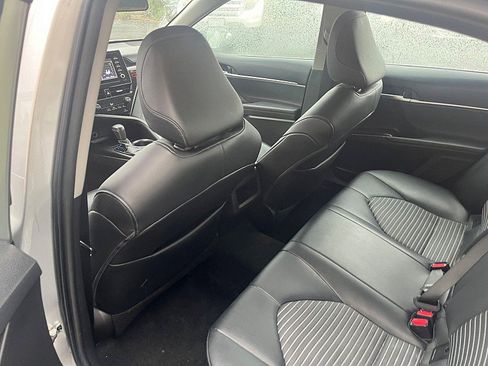 Used 2021 Toyota Camry SE image 23