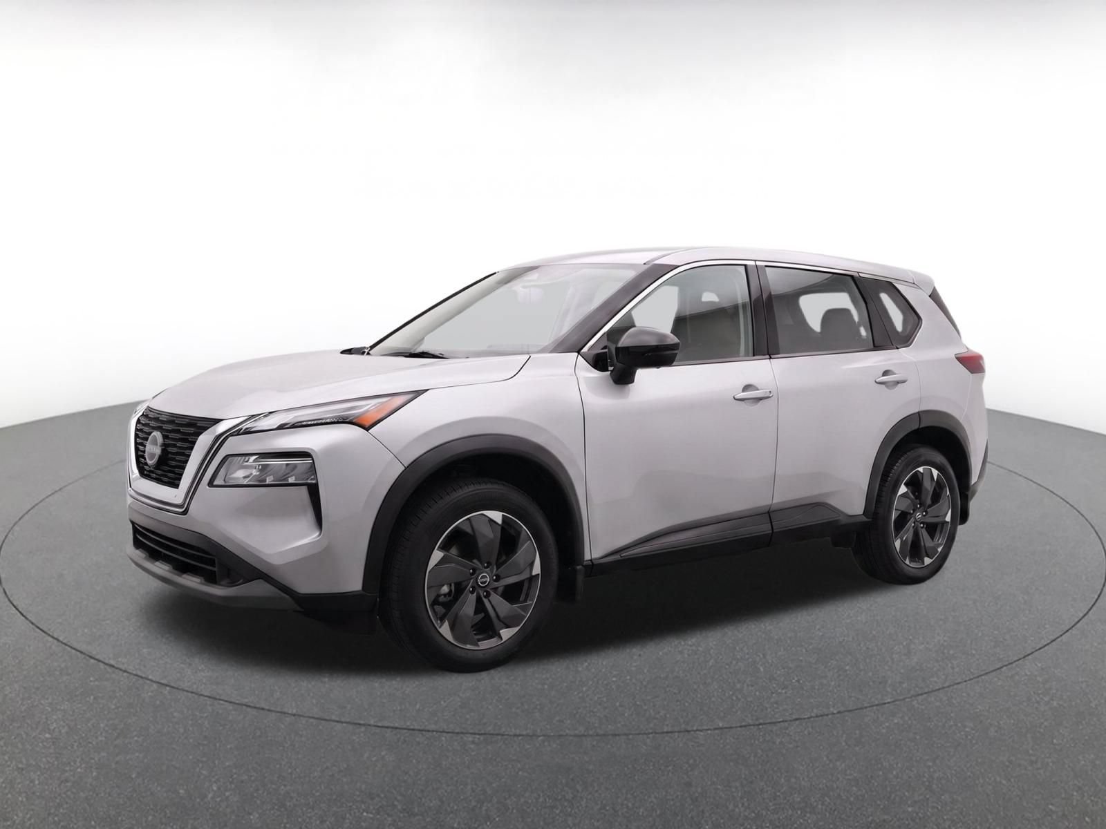 Used 2025 Nissan Rogue SV AWD/4WD image 3