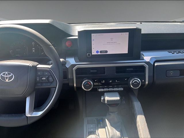 Used 2025 Toyota Tacoma TRD Off-Road AWD/4WD image 6