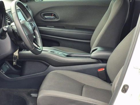 Used 2021 Honda HR-V Sport image 15