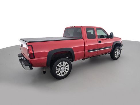 Used 2005 Chevrolet Silverado 2500 LS w/ Heavy-Duty Power Package image 5