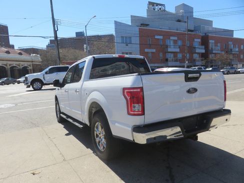 Used 2017 Ford F150 XLT w/ Equipment Group 302A Luxury image 6