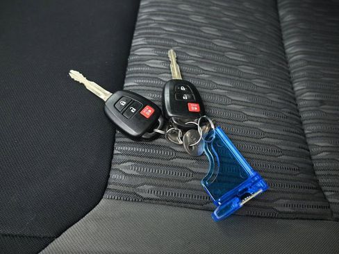 Used 2020 Toyota Tundra SR5 w/ SR5 Upgrade Package image 50