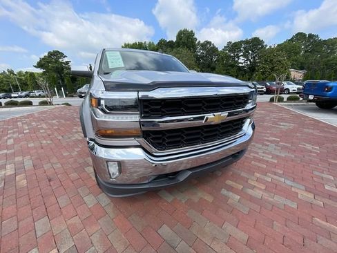 Used 2017 Chevrolet Silverado 1500 LT w/ All Star Edition AWD/4WD image 38