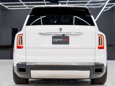 Used 2021 Rolls-Royce Cullinan image 15