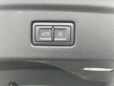 Used 2018 Audi A5 2.0T Premium Plus w/ Premium Plus image 25