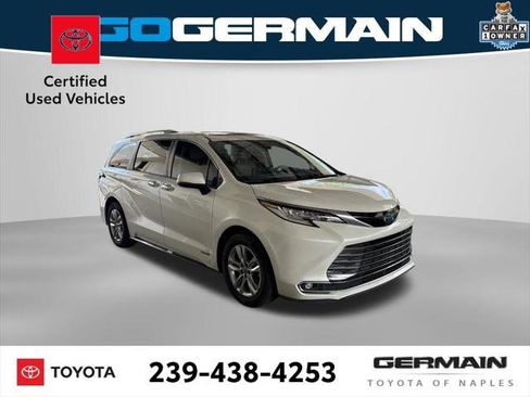 Certified 2021 Toyota Sienna Limited FWD image 10