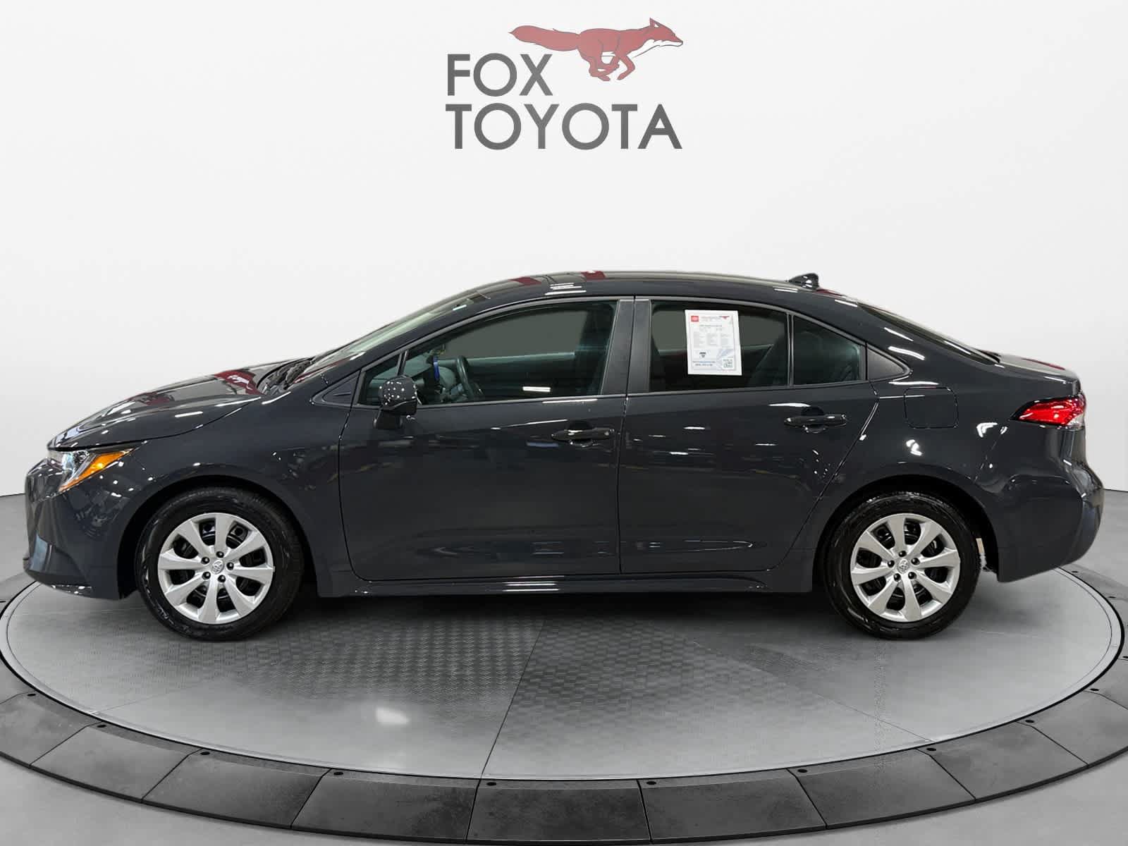 Used 2026 Toyota Corolla LE FWD image 3