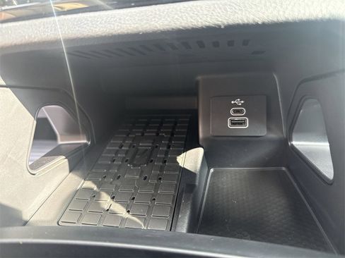 New 2025 Ford Ranger XLT w/ Equipment Group 301A High image 33