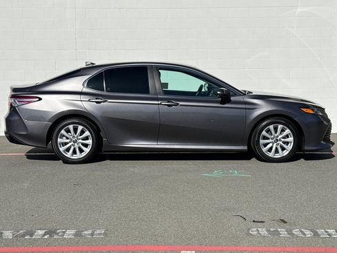 Used 2020 Toyota Camry LE w/ Protection Package (Q2) image 8