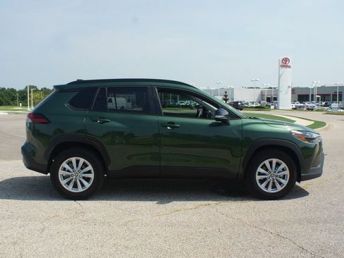 Used 2026 Toyota Corolla Cross LE FWD image 20