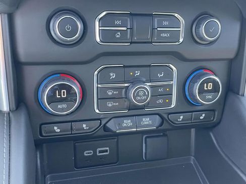 Certified 2024 Chevrolet Tahoe Z71 w/ Z71 Off-Road Package AWD/4WD image 22