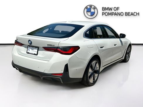 Used 2023 BMW i4 eDrive35 w/ Premium Package RWD image 7