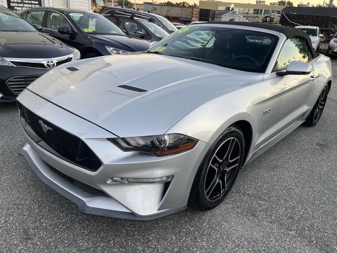 Used 2018 Ford Mustang GT Premium image 3