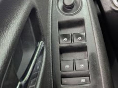 Used 2020 Chevrolet Trax LS FWD image 28