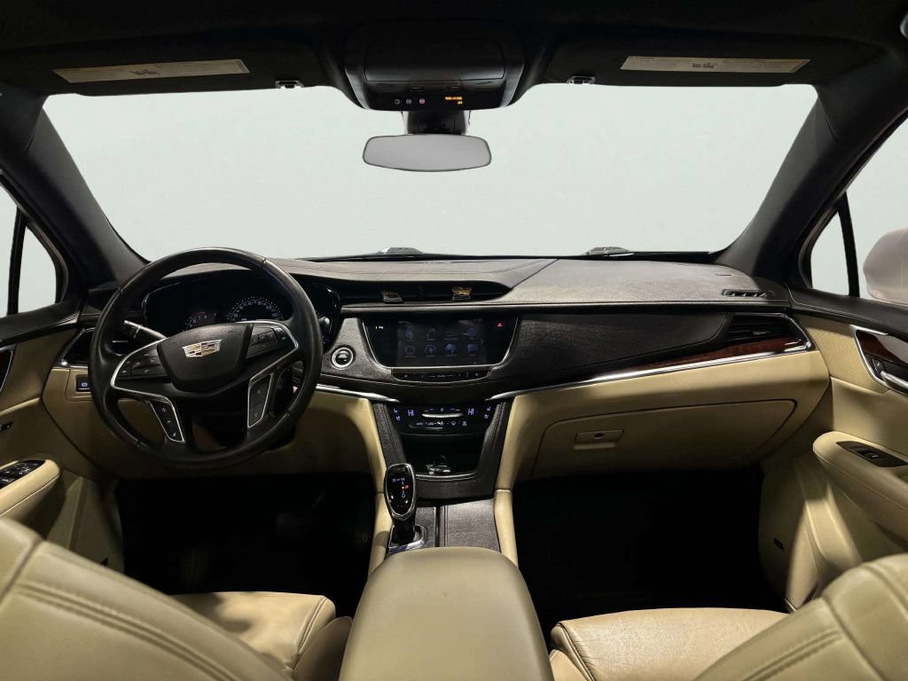Used 2017 Cadillac XT5 Premium Luxury w/ LPO, Wheel Lock Package AWD/4WD image 30