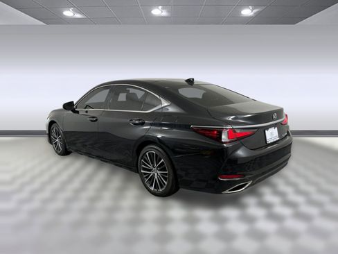 Used 2023 Lexus ES 350 w/ Premium Package FWD image 3