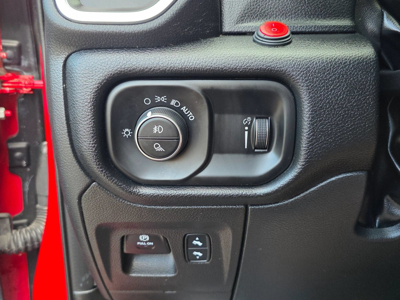 Used 2022 RAM 1500 Big Horn AWD/4WD image 14