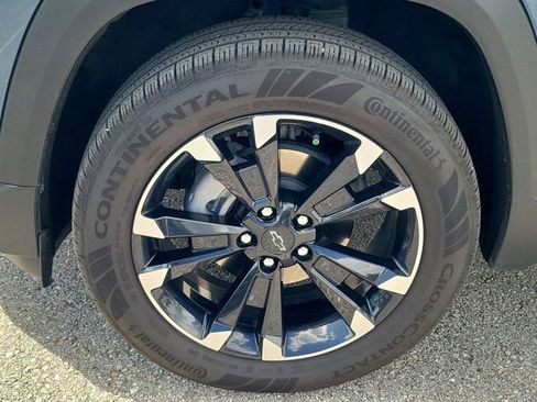 Used 2026 Chevrolet Equinox RS w/ Convenience Package III FWD image 9