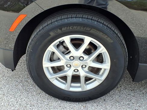 Used 2024 Chevrolet Equinox LT w/ LPO, Floor Liner Package image 30