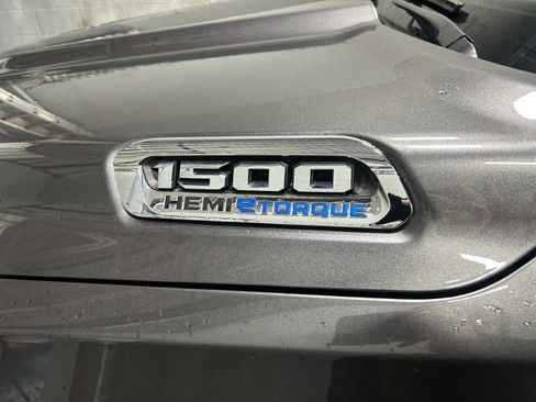 Used 2024 RAM 1500 Big Horn AWD/4WD image 14