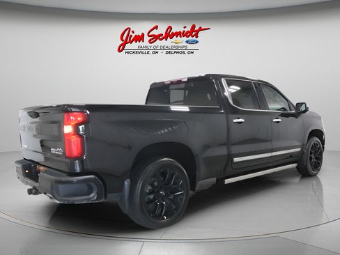 Used 2024 Chevrolet Silverado 1500 High Country w/ Technology Package AWD/4WD image 5