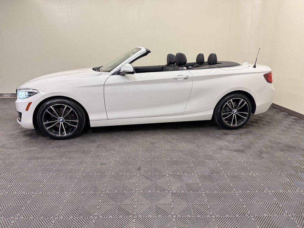 Used 2020 BMW 230i xDrive Convertible w/ Convenience Package AWD/4WD image 2
