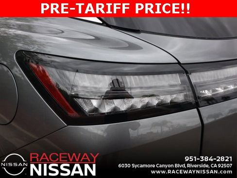 New 2025 Nissan Murano SV image 7