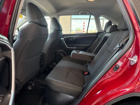 Used 2025 Toyota RAV4 LE AWD/4WD image 12