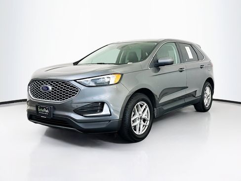 Used 2024 Ford Edge SEL image 3
