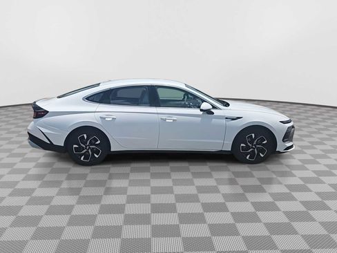 Used 2024 Hyundai Sonata SEL FWD image 9