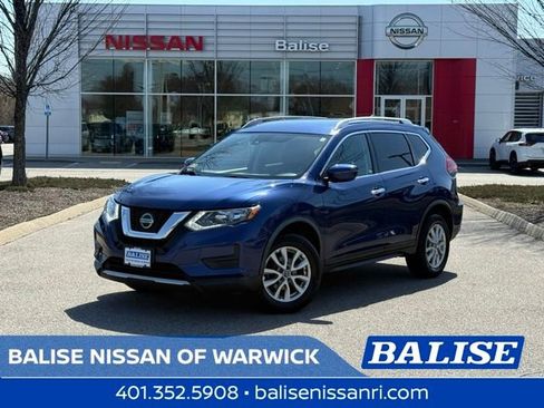 Used 2019 Nissan Rogue SV image 1
