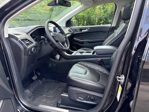 Used 2024 Ford Edge Titanium AWD/4WD image 12