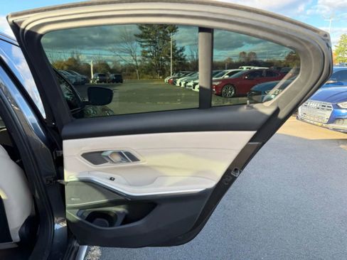 Used 2022 BMW M340i xDrive w/ Premium Package image 13