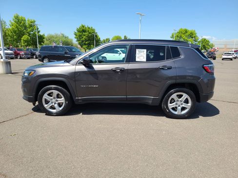 Used 2023 Jeep Compass Latitude w/ Sun and Sound Group AWD/4WD image 11