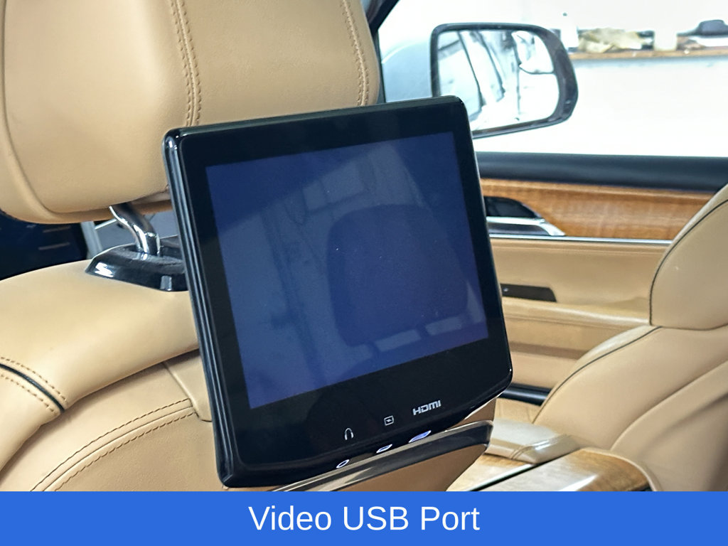 Used 2022 Jeep Grand Wagoneer Series III w/ Rear Seat Video Group 1 AWD/4WD image 11