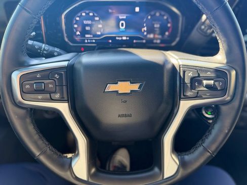 Used 2025 Chevrolet Silverado 2500 LT w/ Convenience Package AWD/4WD image 10
